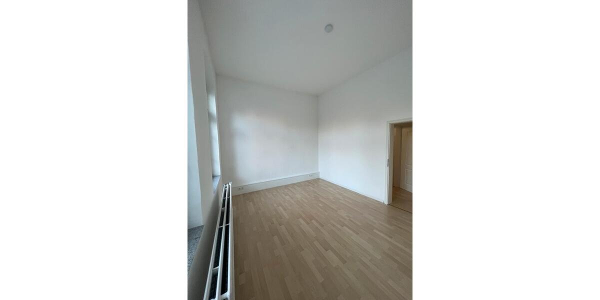 Hochparterre Hildesheim - 4 Zimmer, 103 m&sup2;, 1.140&euro; | Angebot:26233635