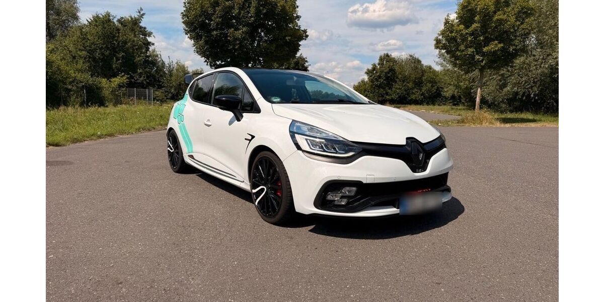 Renault Clio 88.000 km 17.000 &euro; Wolfenbüttel 38304