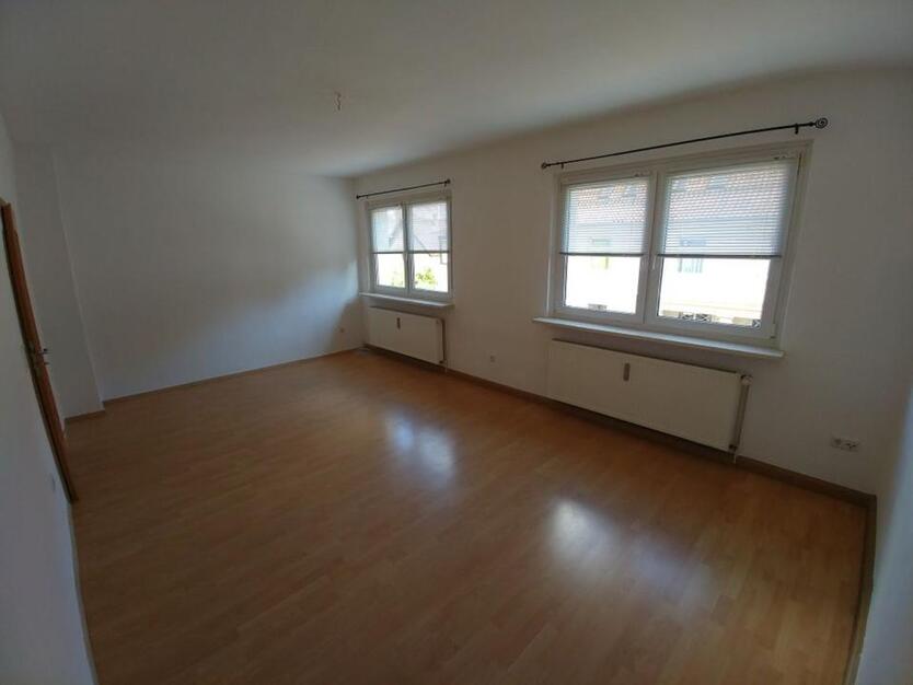 3-Zi.-Wohnung ca. 85 m2 im Ztrm von SZ-Bad ab 1.1.26 z. vermieten zimmer