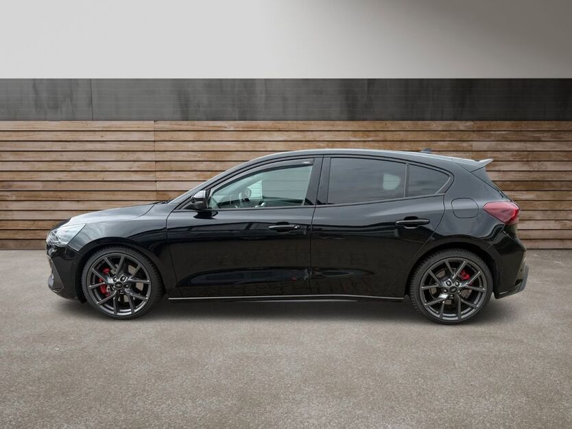 Ford Focus 9.828 km 36.250 € Vechelde 38159