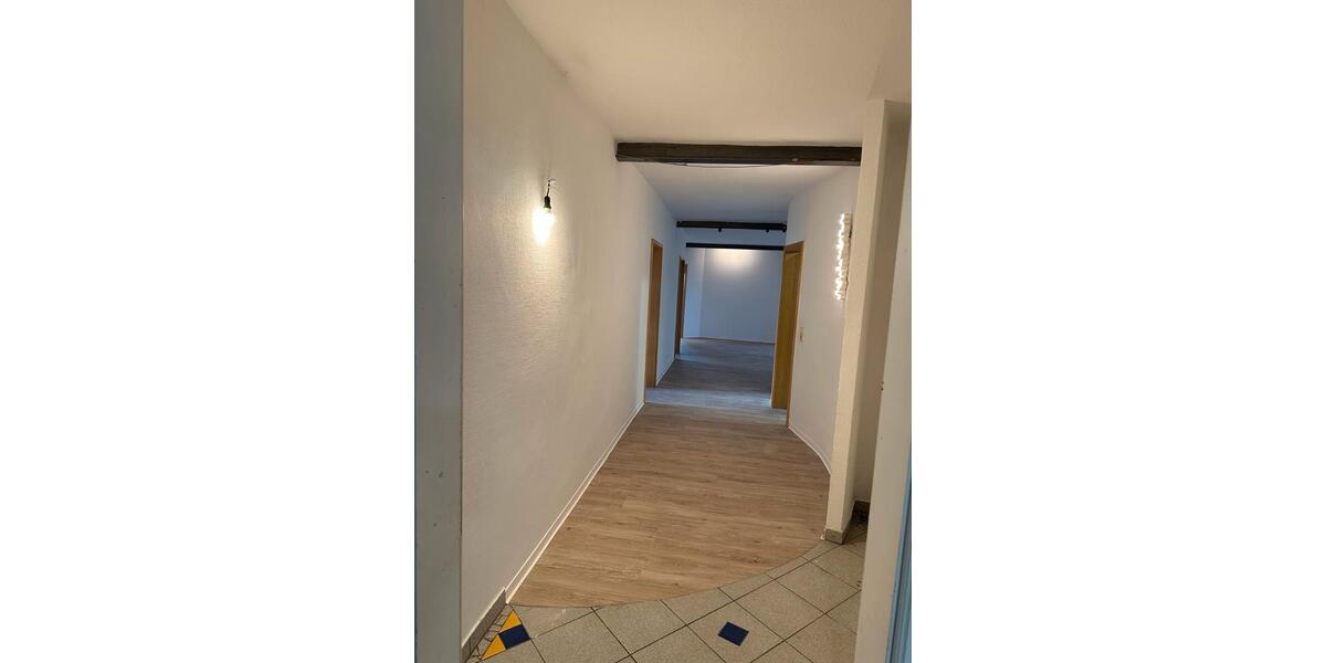 Dachgeschoßwohnung Hildesheim Oststadt/Stadtfeld - 5 Zimmer, 192 m&sup2;, 790&euro; | Angebot:26248132