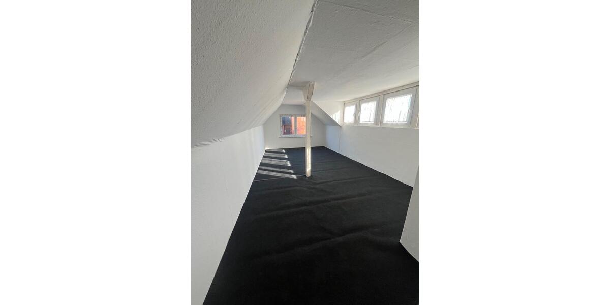 Etagenwohnung Hohenhameln - 5 Zimmer, 120 m&sup2;, 8&euro; | Angebot:26397736