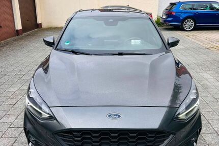 Ford Focus 130.000 km 10.200 &euro; Peine 31226