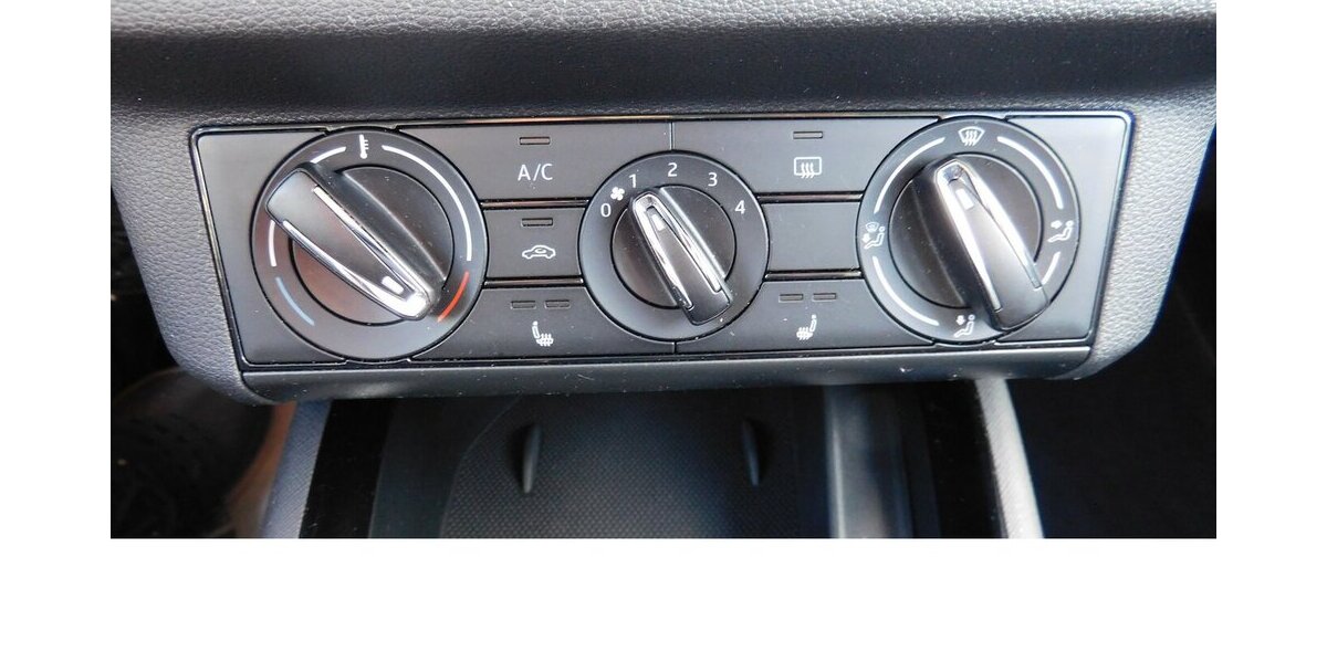 Skoda Kamiq 1.0 AmbitionTSI BMT Navi Klima 12.800 km 17.990 &euro; Vordorf 38533