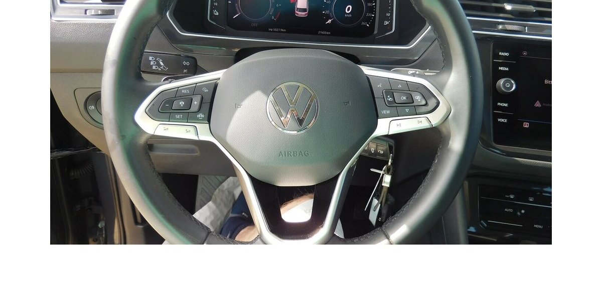 VW Tiguan 1.4 Life e-Hybrid TSI BMT DSG Navi Klima 27.600 km 24.990 &euro; Vordorf 38533