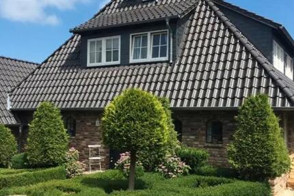Haus Salzgitter Ortschaft Südost - 7 Zimmer, 217 m&sup2;, 678.000&euro; | Angebot:27193685