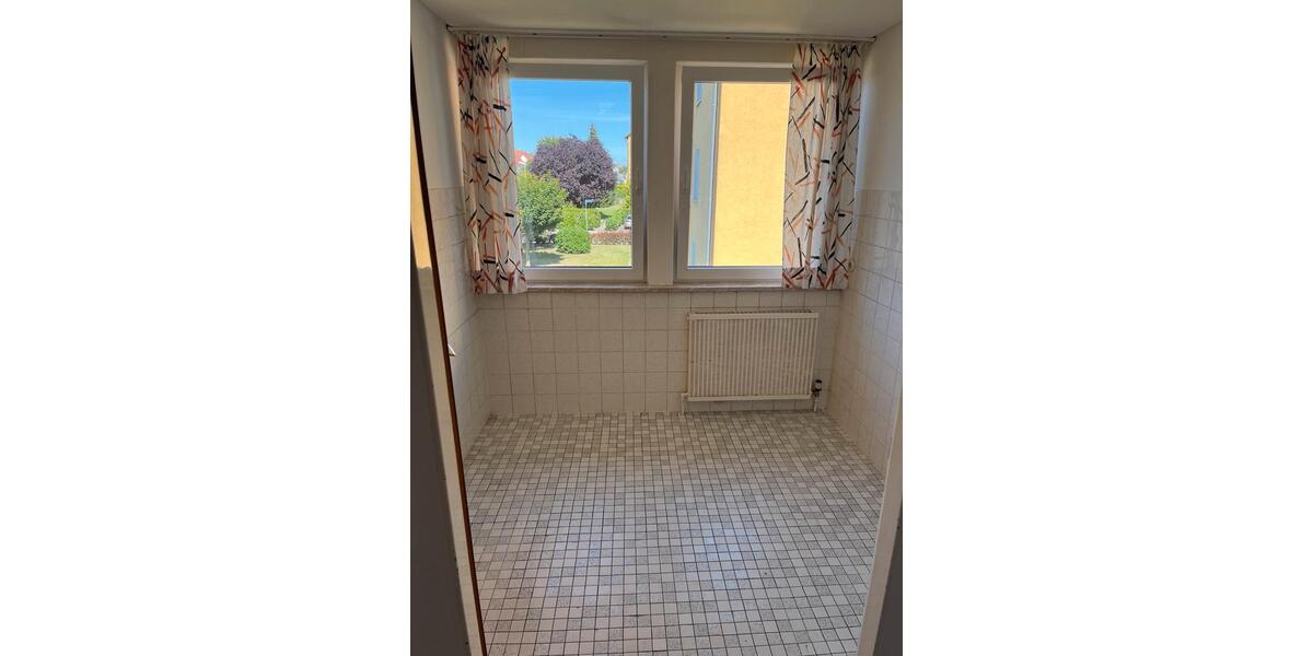 Einfamilienhaus Wolfenbüttel Ahlum - 8 Zimmer, 180 m&sup2;, 1.800&euro; | Angebot:25980738