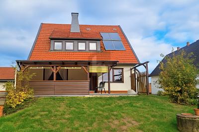 EIN ZUHAUSE, DAS PLATZ FÜR DIE GANZE FAMILIE BIETET 6 zimmer