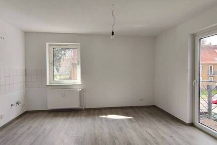 Wohnung Salzgitter Lebenstedt - 2 Zimmer, 49 m&sup2;, 295&euro; | Angebot:26259205