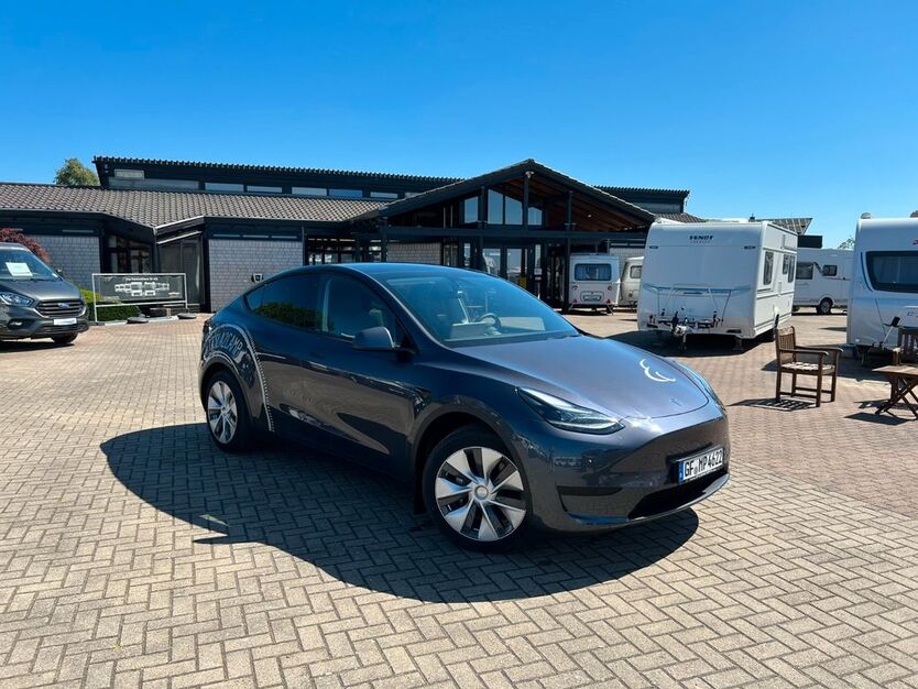 Tesla Model Y 14.500 km 36.990 € Lagesbüttel (Braunschweig) 38179