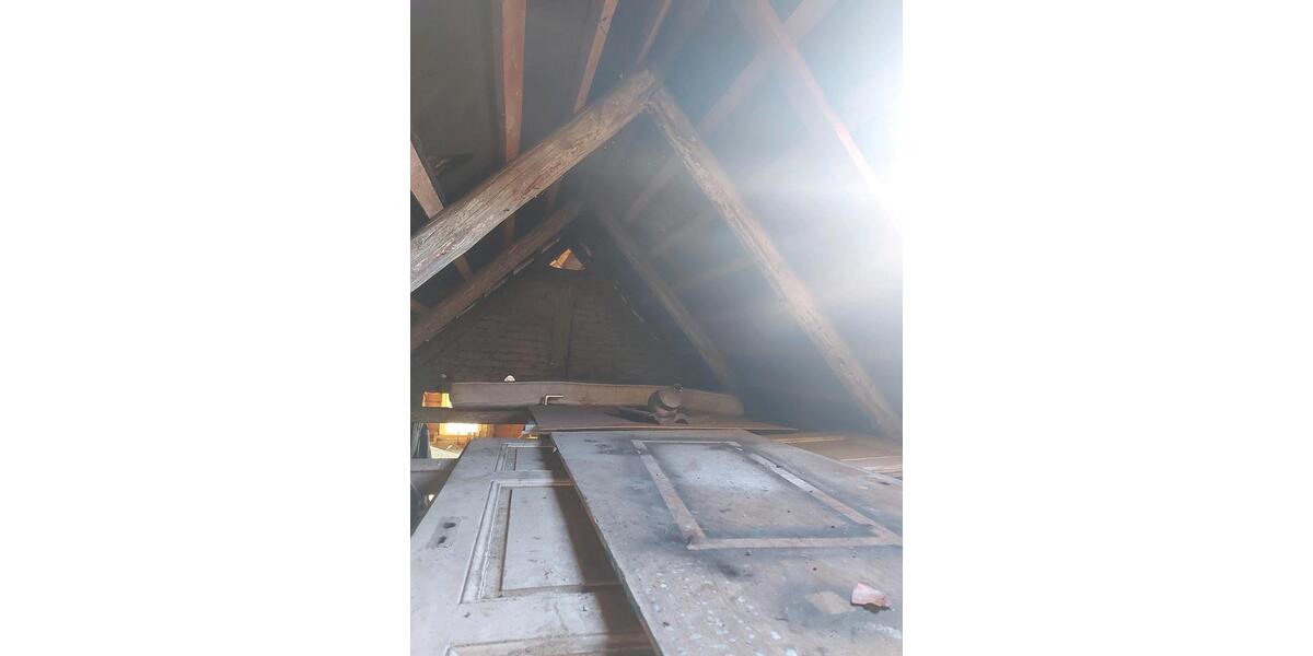 Einfamilienhaus Salzgitter Ortschaft Südost - 7 Zimmer, 180 m&sup2;, 135.000&euro; | Angebot:26635177