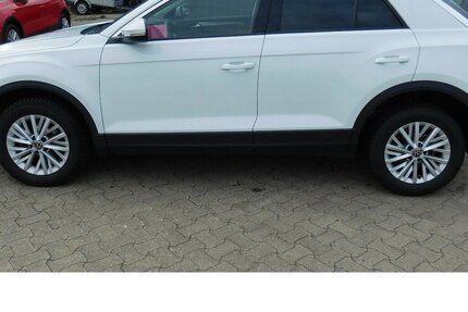 VW T-Roc 1.0 Life TSI BMT Navi Klima Alu 22.500 km 21.390 € Vordorf 38533