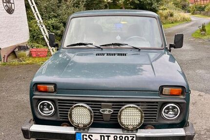 Lada Niva 52.064 km 4.200 € Langelsheim 38729