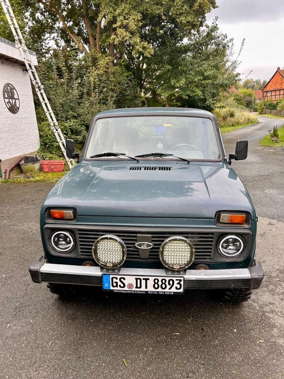 Lada Niva 52.064 km 4.200 € Langelsheim 38729