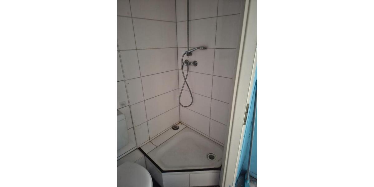 Kleine Eigentumswohnung - provisionsfrei - zu verkaufen 4 zimmer