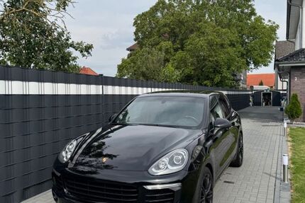 Porsche Cayenne 209.000 km 28.999 € Vechelde 38159
