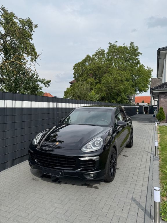 Porsche Cayenne 209.000 km 28.999 € Vechelde 38159