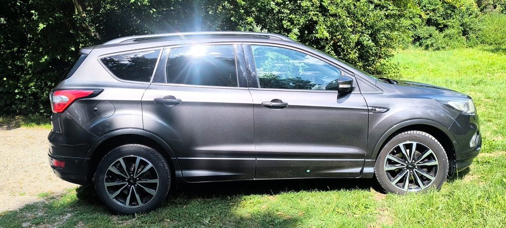 Ford Kuga 94.300 km 12.900 &euro; Bockenem 31167