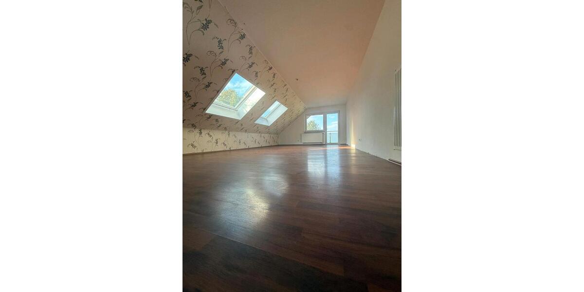 Dachgeschoßwohnung Braunschweig Timmerlah-Geitelde-Stiddien - 3 Zimmer, 108 m&sup2;, 1.000&euro; | Angebot:24441763