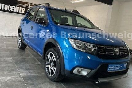 Dacia Sandero 42.000 km 11.800 € Braunschweig 38112