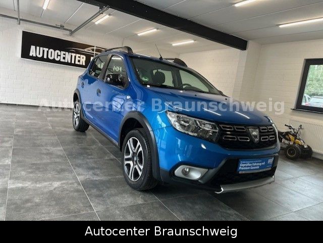 Dacia Sandero 42.000 km 11.800 € Braunschweig 38112