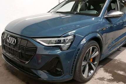 Audi e-tron 35.250 km 44.950 &euro; Salzgitter 38259