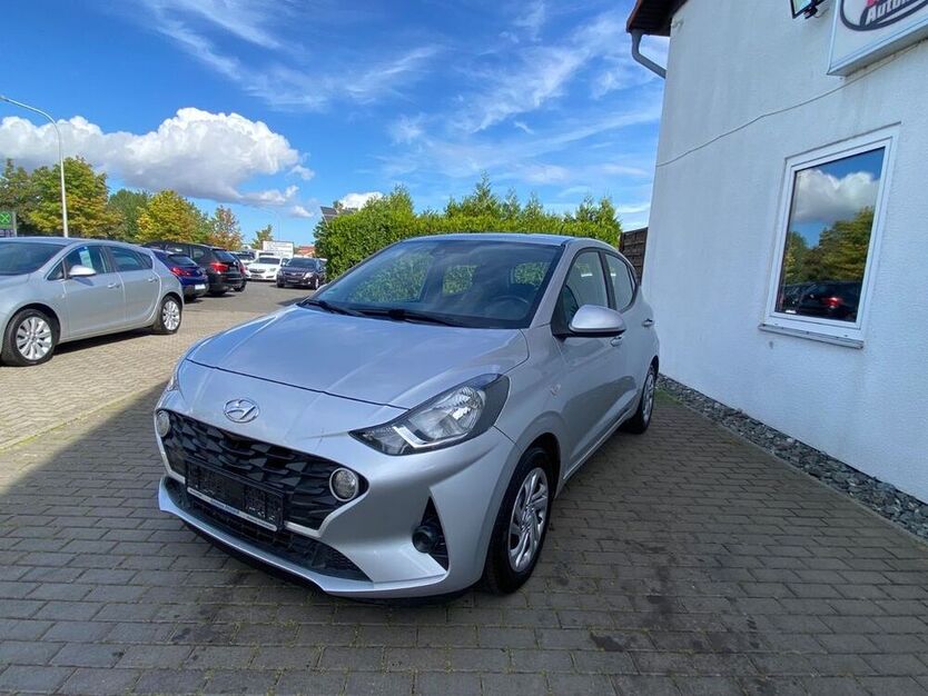 i10