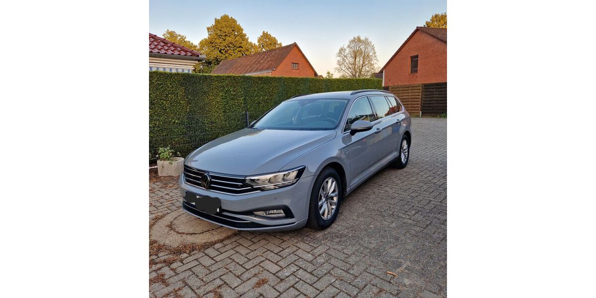VW Passat 81.200 km 21.999 &euro; Meine 38527