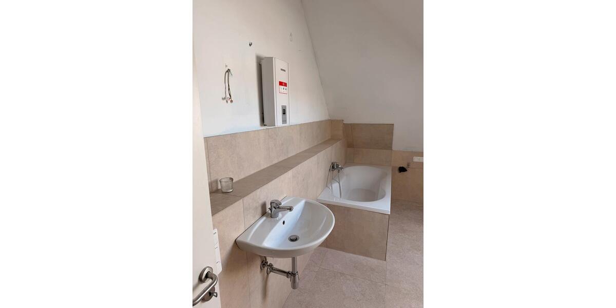 Dachgeschoßwohnung Ilsede - 4.5 Zimmer, 109 m&sup2;, 700&euro; | Angebot:26313188