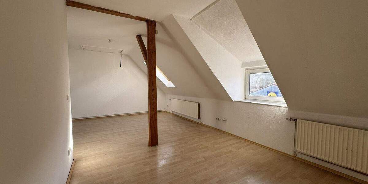 Etagenwohnung Bad Salzdetfurth - 4 Zimmer, 90 m&sup2;, 780&euro; | Angebot:24812410