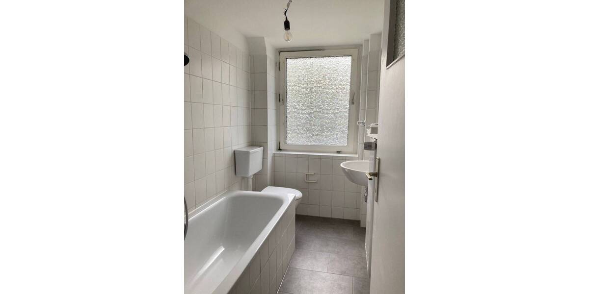 Etagenwohnung Salzgitter Lebenstedt - 3 Zimmer, 68 m&sup2;, 392&euro; | Angebot:26786957
