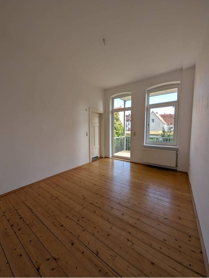 Attraktive 5-Zimmer-Wohnung mit Balkon in der Hildesheimer Oststadt