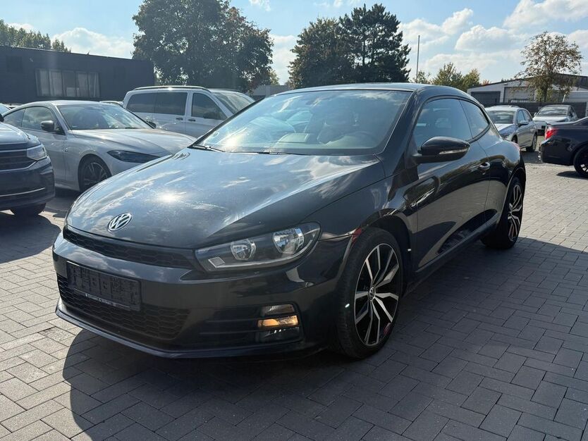 VW Scirocco 166.899 km 9.990 € Vechelde 38159