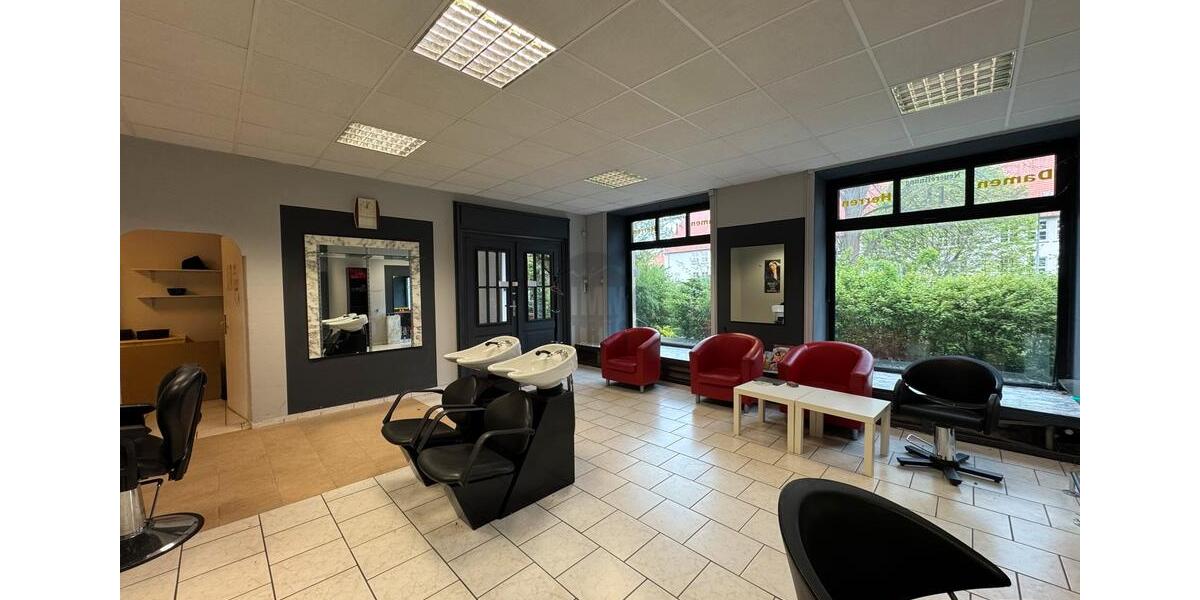 Friseursalon oder Einzelhandel? Flexibles Ladenlokal in Salzgitter-Bad zimmer