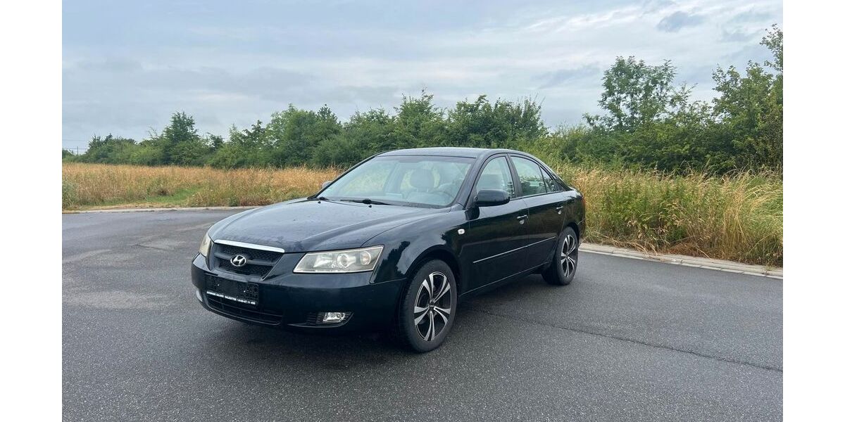 Hyundai SONATA 148.500 km 1.800 &euro; Braunschweig 38116