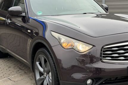 INFINITI FX 216.500 km 11.900 &euro; Salzgitter 38229