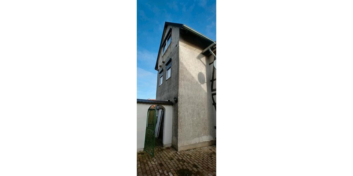 Einfamilienhaus Salzgitter Ortschaft Südost - 11 Zimmer, 207 m&sup2;, 139.000&euro; | Angebot:26531435