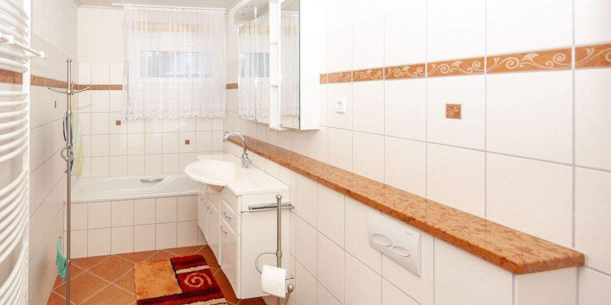 Einfamilienhaus Goslar Oker - 7 Zimmer, 148 m&sup2;, 1.350&euro; | Angebot:24778955