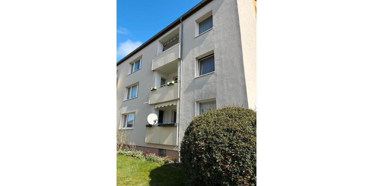 Hochparterre Goslar Immenrode - 4 Zimmer, 94 m&sup2;, 125.000&euro; | Angebot:27226389