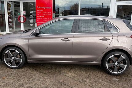Hyundai i30 76.791 km 17.500 &euro; Braunschweig 38114