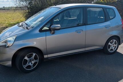 Honda Jazz 153.000 km 3.000 &euro; Wolfenbüttel 38300