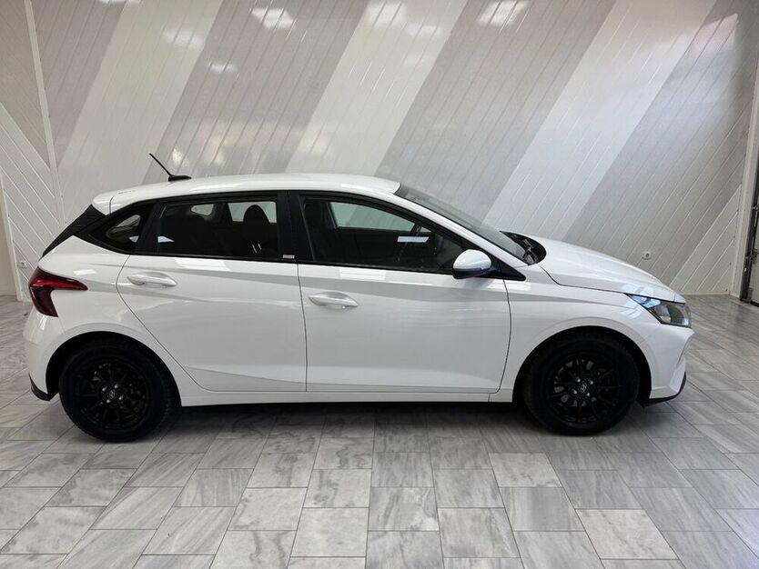 i20