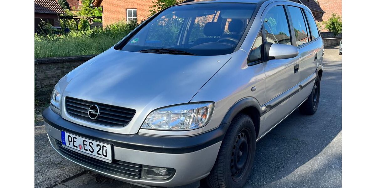 Opel Zafira 219.000 km 2.600 &euro; Peine 31226
