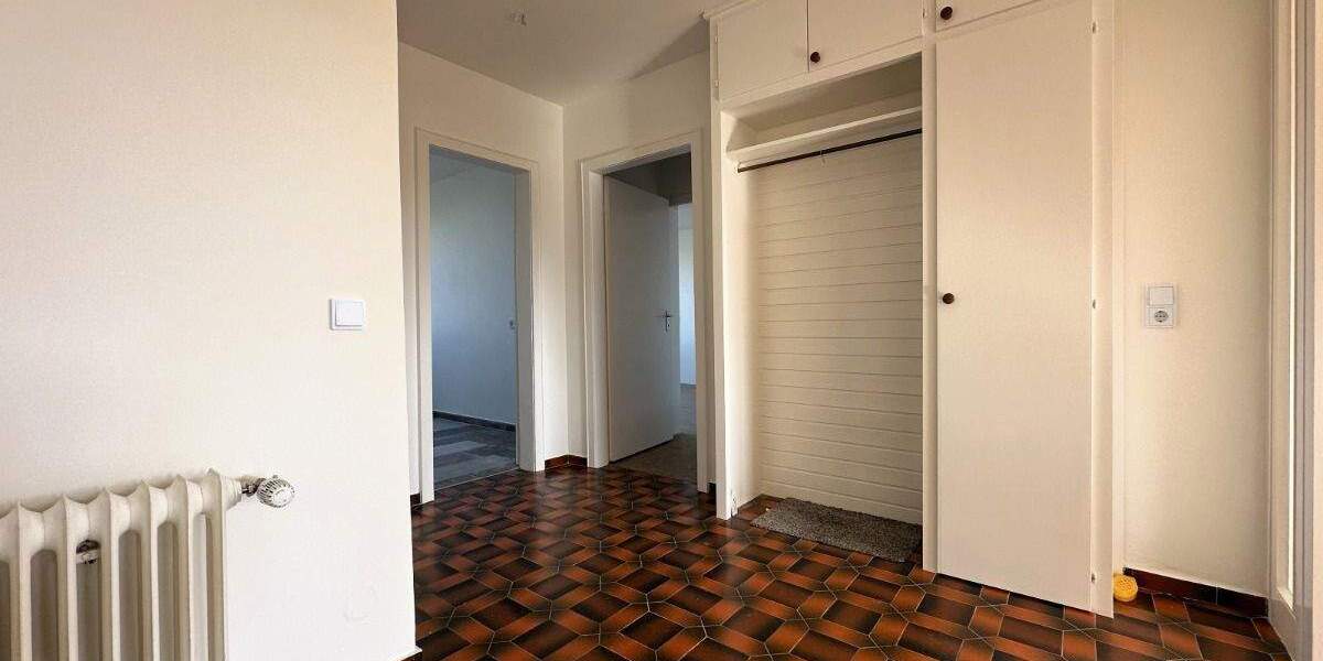 Etagenwohnung Hildesheim Ochtersum - 2 Zimmer, 83 m&sup2;, 179.000&euro; | Angebot:25734425