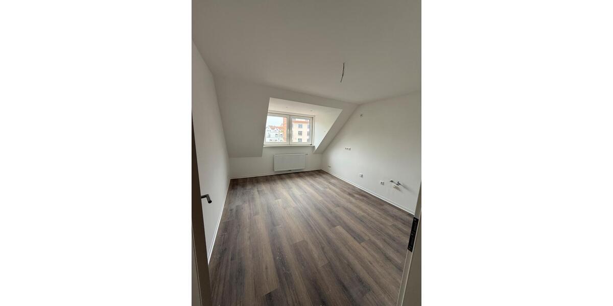 Dachgeschoßwohnung Hildesheim - 3 Zimmer, 63 m&sup2;, 990&euro; | Angebot:26297080
