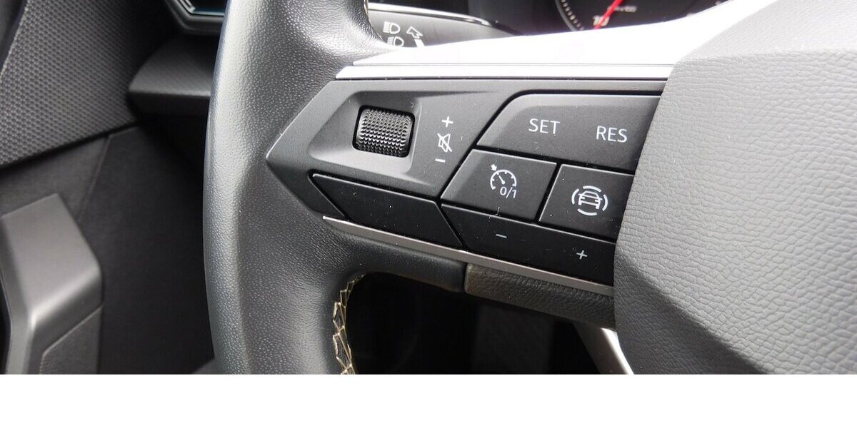 Seat Leon 1.0 Reference TSI BMT LED Klima Navi 45.500 km 15.990 &euro; Vordorf 38533