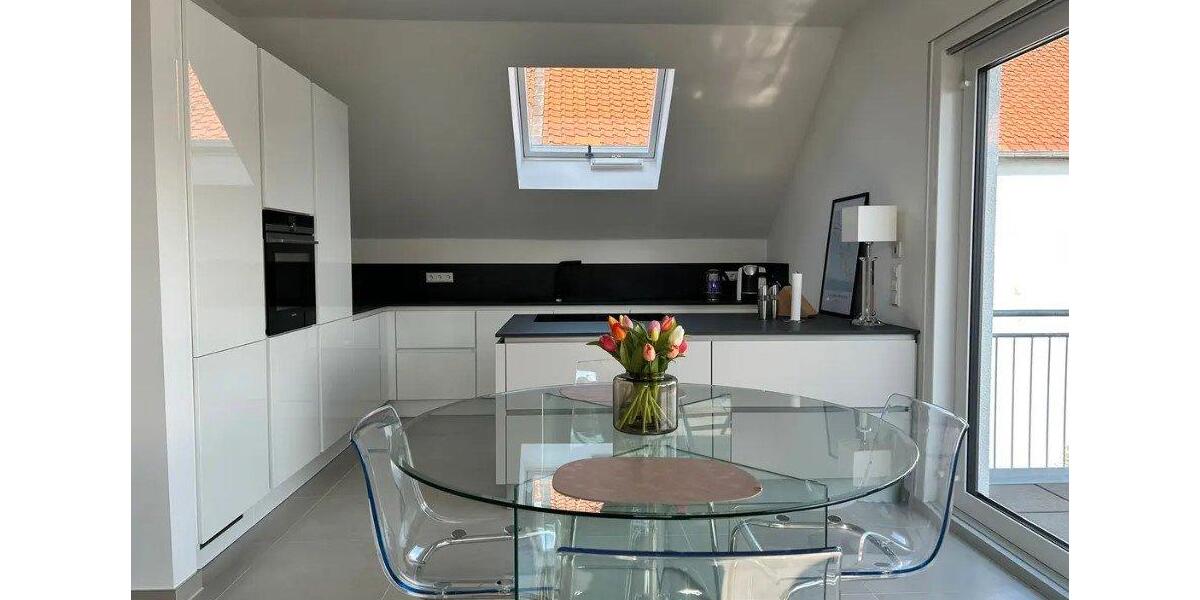 Dachgeschoßwohnung Vechelde - 3 Zimmer, 112 m&sup2;, 1.600&euro; | Angebot:26096543