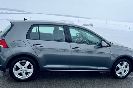 VW Golf 68.500 km 14.650 &euro; Börßum 38312