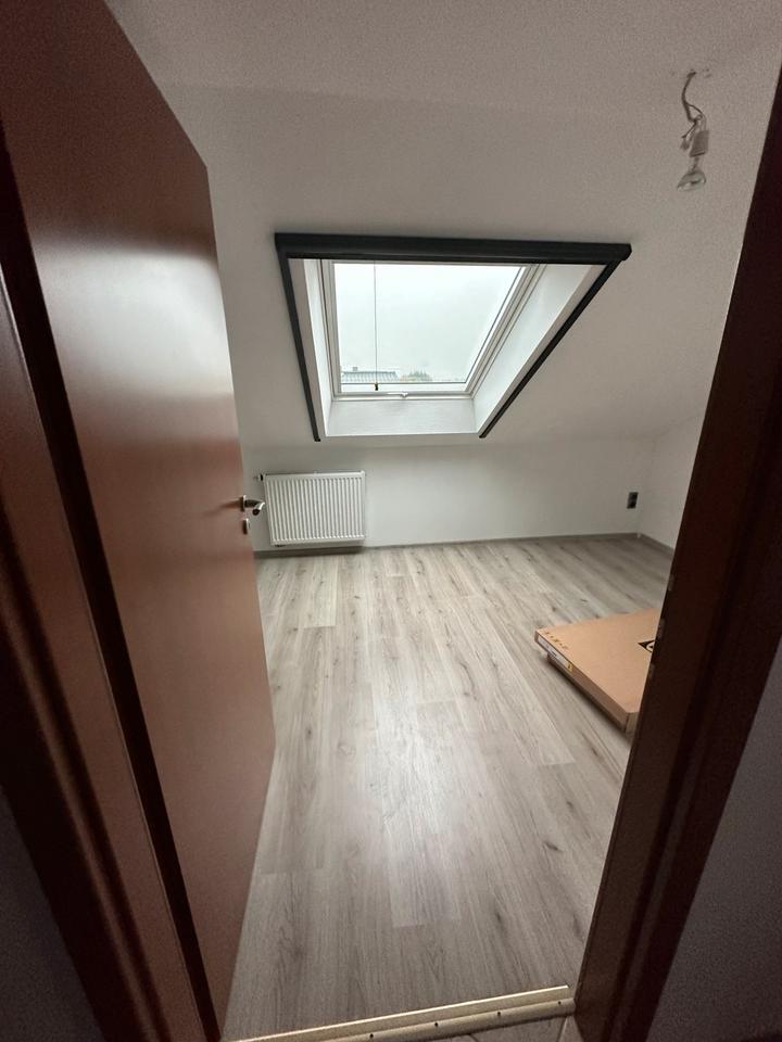 ab 01.07! Wunderschöne Wohnung-4 Zimmer Woltorf!