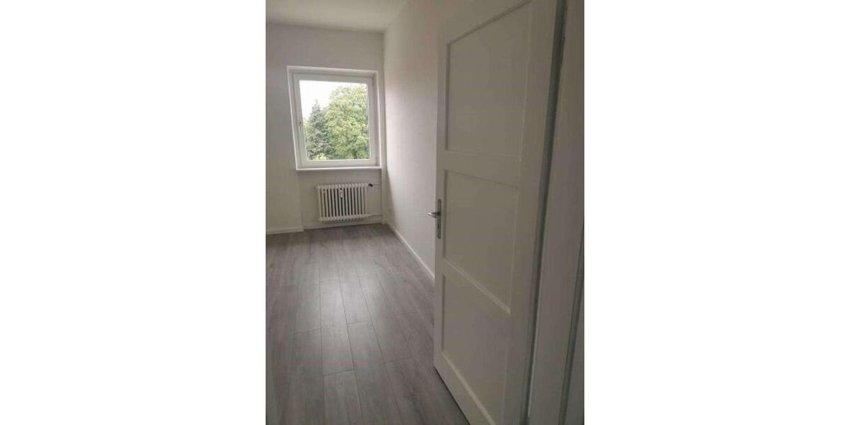 Etagenwohnung Salzgitter Ortschaft Südost - 4 Zimmer, 122 m&sup2;, 693&euro; | Angebot:22510150